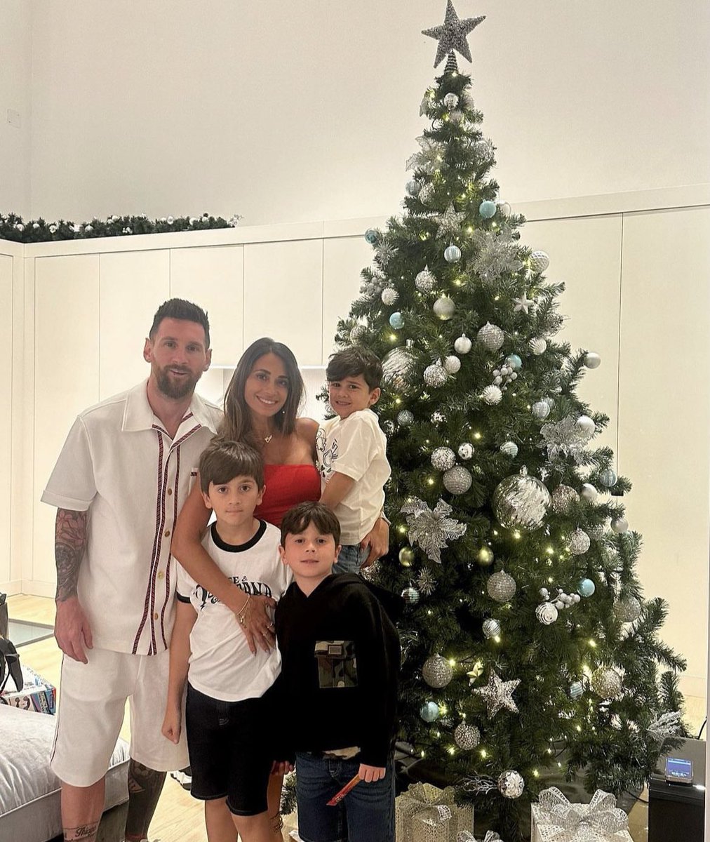 LeoMessiMedia's tweet image. The Messi family ❤️