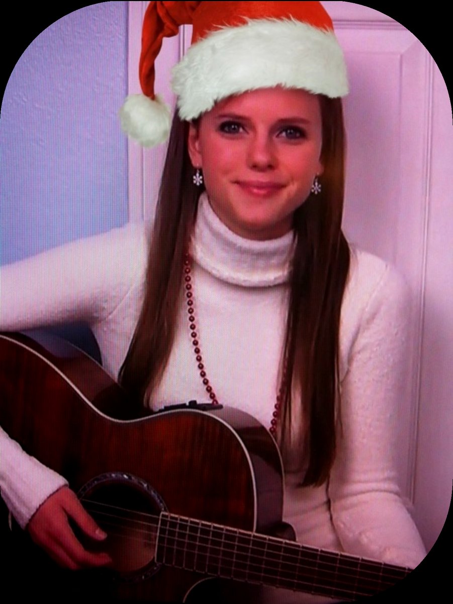 Merry Christmas <a href="/TiffanyAlvord/">Tiffany Alvord</a> to you and your family. ✨🎄🕊🛐❄️