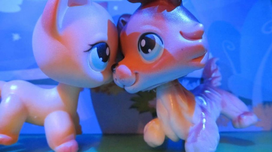 LPSMarcus's tweet photo. Did you know: On this day 10 years ago, Season 2 of LPS: Popular premiered. 

Always will be an iconic series and a staple of my childhood. Never gets old no matter how many times I’ve watched it now. https://t.co/iNS0VQ4d8a