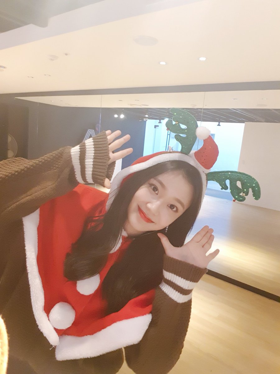 sumylvu tweet picture