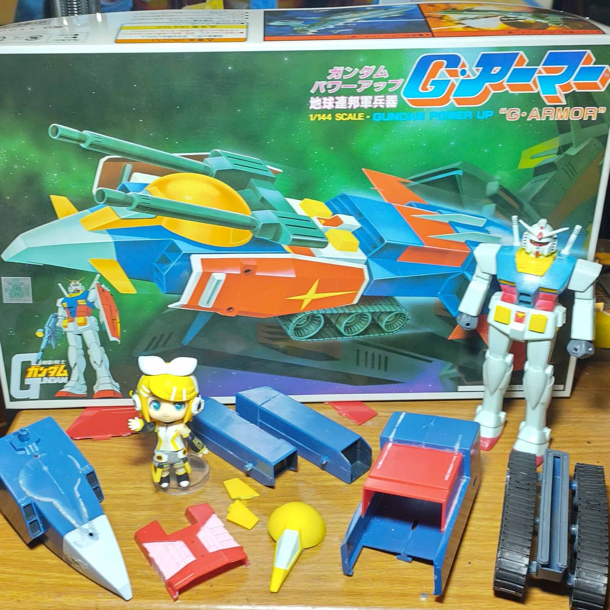 yonpura1986's tweet photo. 2020年に部分塗装で制作した旧キット「Gアーマー」を分解して現在の自分の腕で作り直すのだ
無理やり分解して合わせ目消しを行い全塗装するのだ🦝🐾
#ガンダム #Gundam
#ガンプラ #gunpla
#プラモデル #plasticmodel
#旧キット #Gアーマー
#GARMOR https://t.co/8Hk6TY6KAe