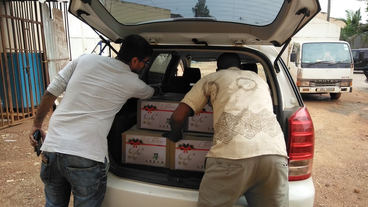 Kalivamuki Elderly Persons Project (@kalivamuki_epp) on Twitter photo Our promoter <a href="/BazWaiswa/">Baz Waiswa</a> receives #Christmas food packages for the elderly persons of Kamugoya village, Kagulu sub county in Buyende district, from an official of <a href="/LeelaNGO_Ug/">Leela Foundation Uganda</a>, a charity organisation that caters for old people (Jjajas). KEPP is thankful for love from LeelA. Our promoter <a href="/BazWaiswa/">Baz Waiswa</a> receives #Christmas food packages for the elderly persons of Kamugoya village, Kagulu sub county in Buyende district, from an official of <a href="/LeelaNGO_Ug/">Leela Foundation Uganda</a>, a charity organisation that caters for old people (Jjajas). KEPP is thankful for love from LeelA.