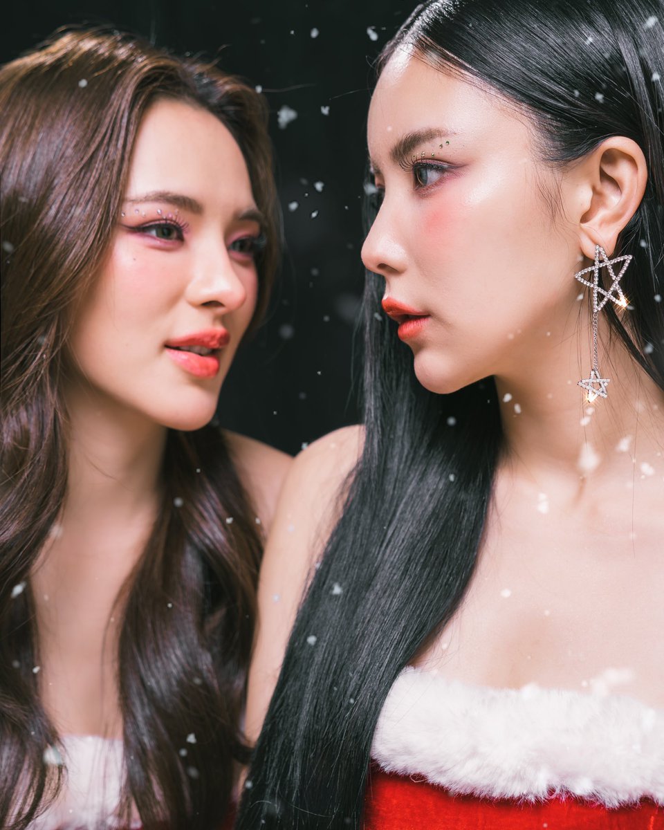 MookWorranit's tweet photo. Merry Christmas🥳❤️🎄 https://t.co/hzw6N9pomd