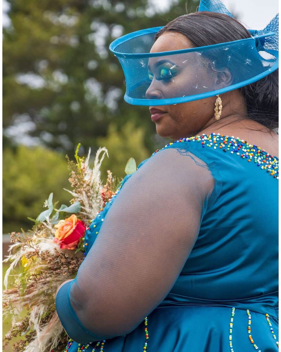 kenmugwami's tweet photo. Traditional African wedding.              #xhosawedding #xhosabride #xhosaattire #xhosaweddingdress #xhosamakoti https://t.co/a7wiVBpZ10