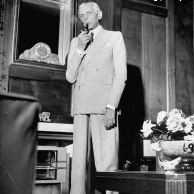 Usama_Describer's tweet photo. You Can Be Handsome But Can't Beat Class Of "Muhammad Ali Jinnah " 💓💓💓...!!! 
Happy Birthday Sir
#QuaideAzam #ThankYouJinnah
#JinnahDay #FounderOfPakistan #QuaidDay https://t.co/eeuiLT72IK