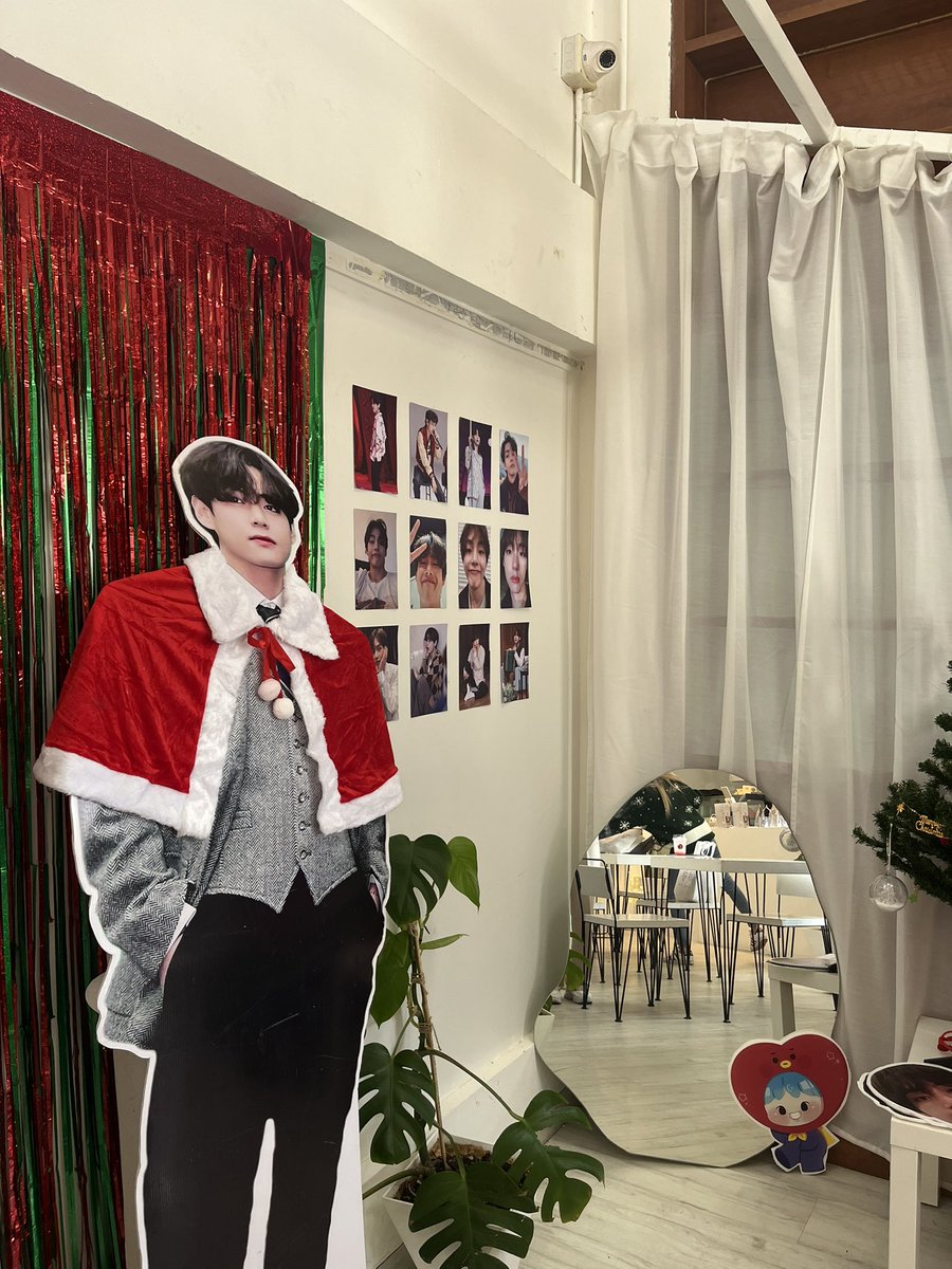 foryou_ddaeng's tweet image. ‧⁺꒰ Taehyung Day ꒱˚⁺ 🎁🎄

#Christmastreewithtinyboy
#HAPPYVDAY
#HappyBirthdaytaehyung
#HappyTaehyungDay