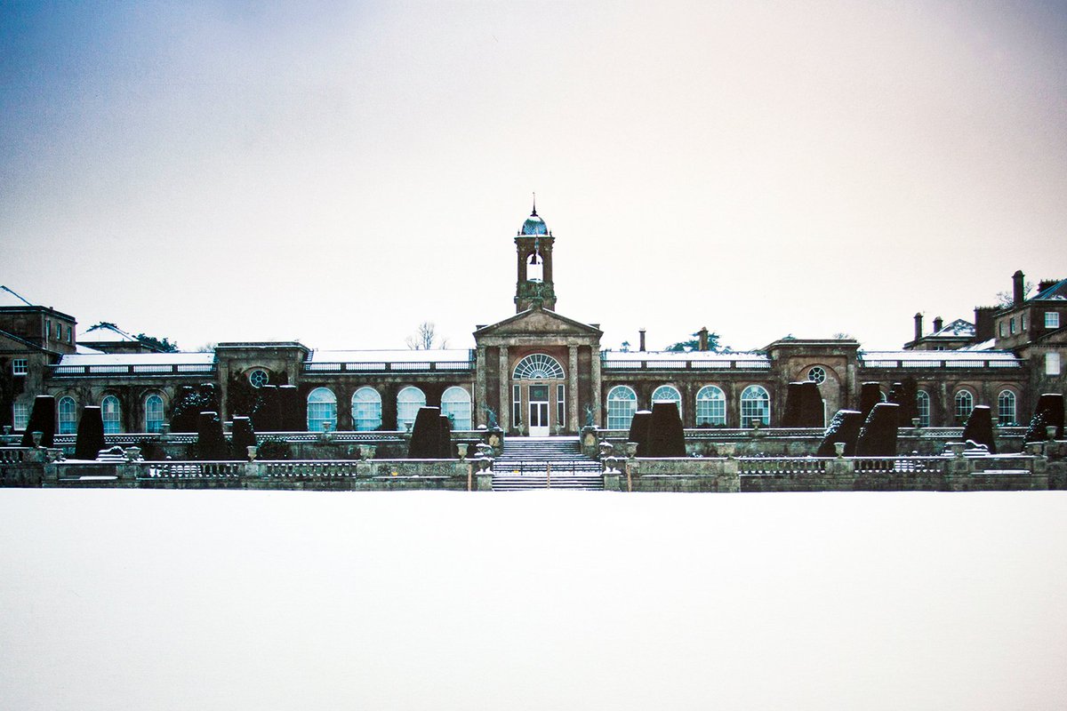 From all of us at Bowood – Merry Christmas! We can’t wait to see you all again in 2023. 🎄💚 #Christmas