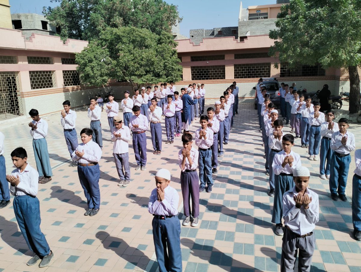 Waqarkhaan7's tweet photo. We will revolutionize and change the education system working sincerely with full dedications but sorry to say did not get salary from 9 months 
 #ReleaseSalariesOfIBA22Teachers @SindhGovt1 @sardarshah1 @ARYNEWSOFFICIAL @geonews_english @newsonepk https://t.co/9LMBVpGjm1