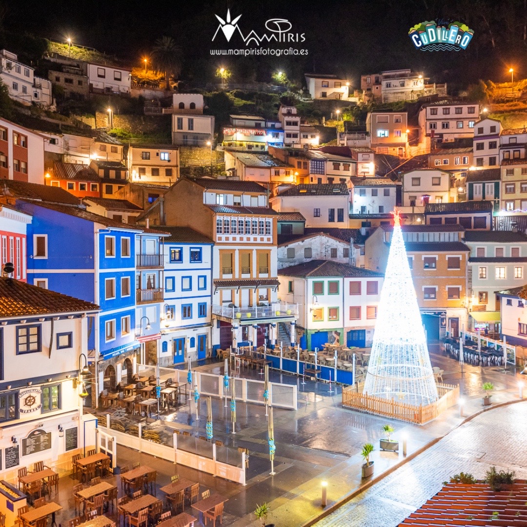🎄 ¡Desde ViveCudillero les deseamos unas felices fiestas!
-----
🎄 From ViveCudillero we wish you happy holidays!

#Cudillero #Asturias #ParaísoNatural #VuelveAlParaíso