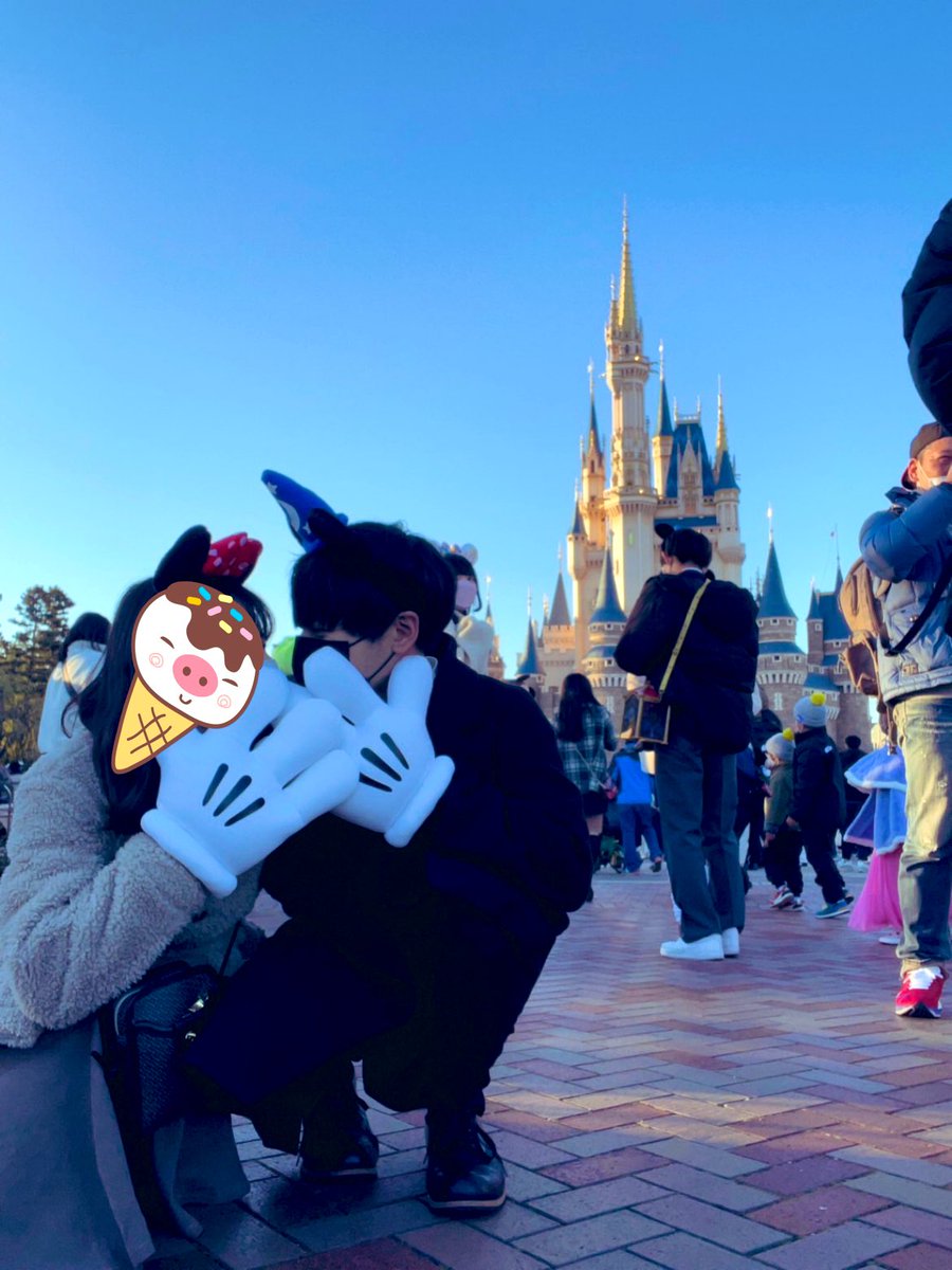 smmpy0701's tweet photo. イヴ、ディズニー最高かよだった https://t.co/hLrQiJj4ti