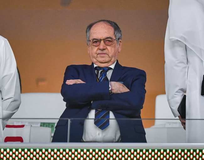 BFMTV's tweet image. Equipe de France: la ministre des Sports réclame des excuses de Le Graët à Zidane
rmcsport.bfmtv.com/football/equip…