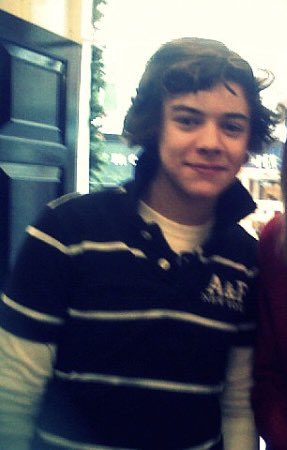 HLDPromo's tweet photo. Happiness is as simple as a dimple &amp; that’s why we’re signing off today with this cute Harry unseen! 

Thank you for participating! 

A quick reminder that our fundraiser for Harry’s birthday is still running. Any donations or shares help immensely.

🔗 https://t.co/0bGHWMFtVH https://t.co/cXNpQiUeya