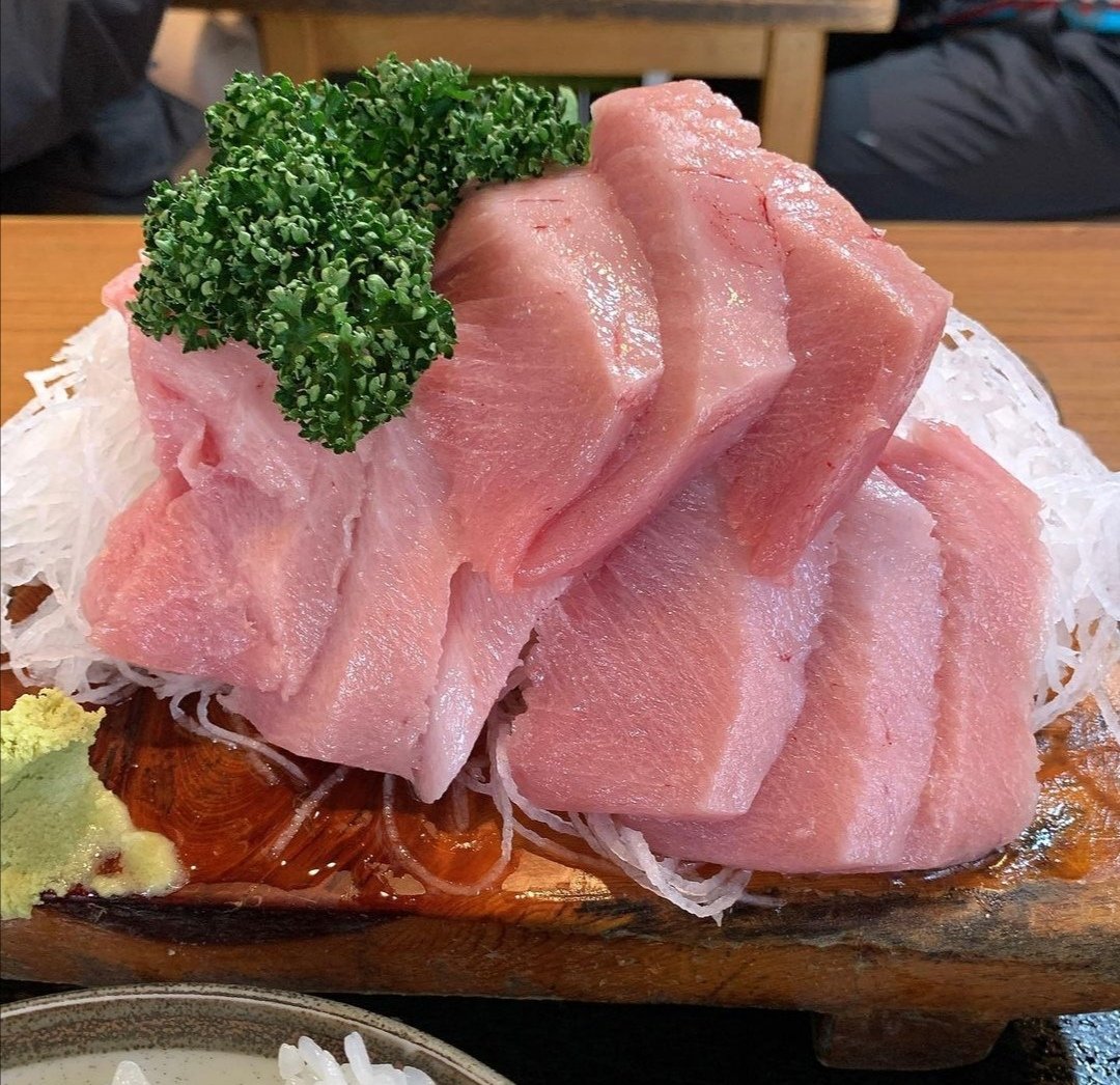 taiti5577's tweet photo. とろとろのとろ=͟͟͞͞🍣 https://t.co/71dAXZo4y8