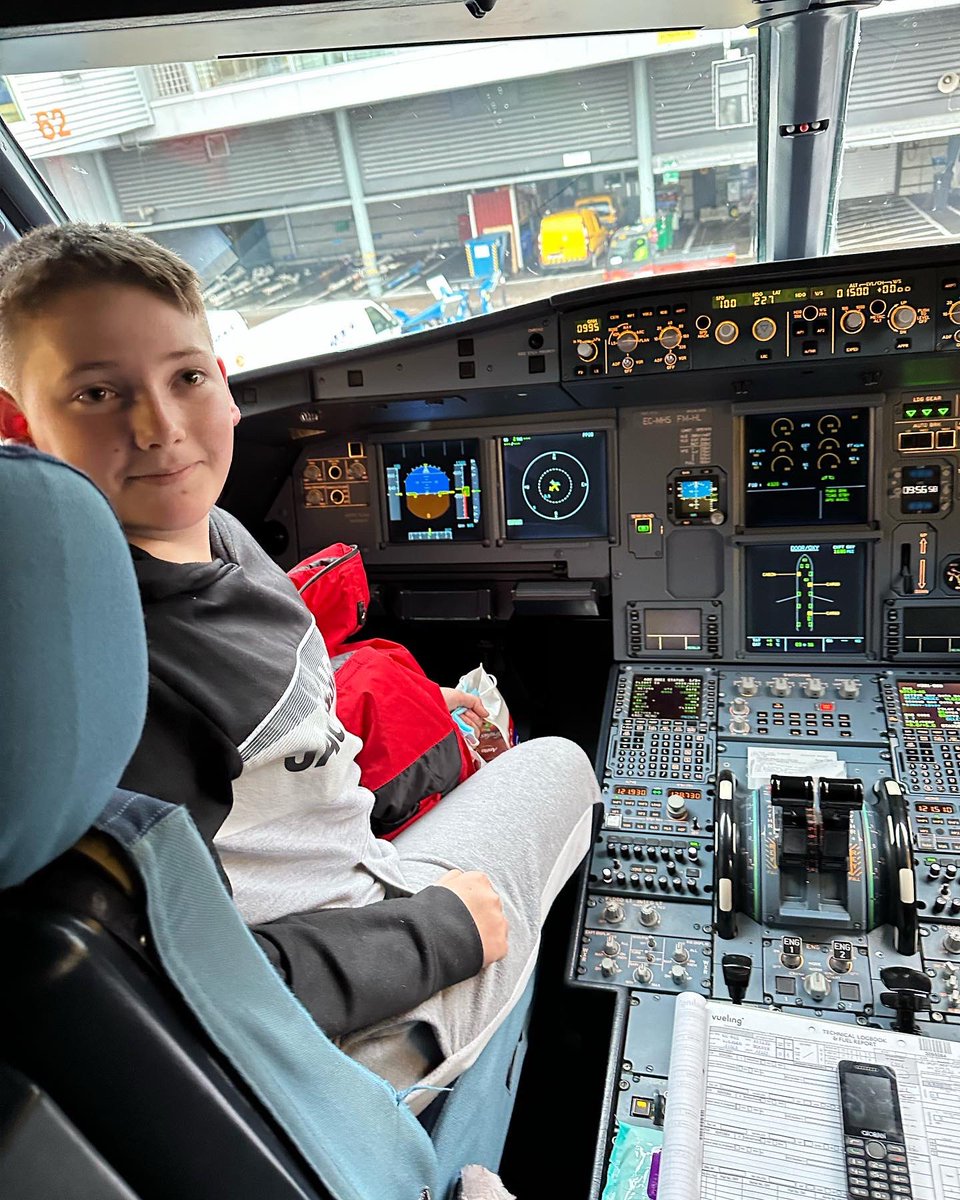 MenTourPilot tweet media