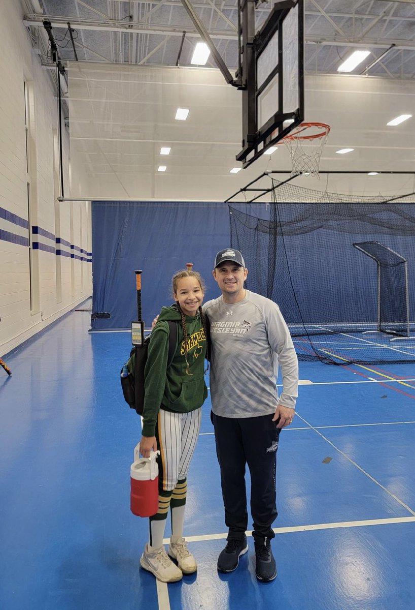 BrooklynB2027's tweet image. I spent the day at @VWUSOFTBALL with @ElliottSaysWhat and his amazing crew for their defensive and hitting camp! I had fun, learned a lot and even won the 12+ older hitting challenge! Always a great time. #funtimes #learningwhilehavingfun @IHartFastpitch