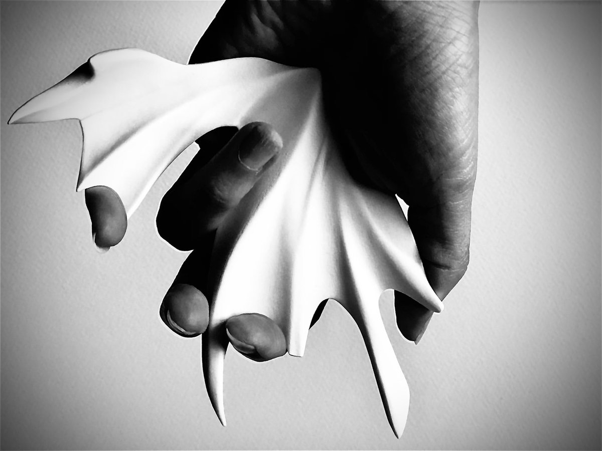 tomomikennedy's tweet photo. #ceramics #ceramic #art #ceramicart #porcelain #porcerainart #contemporaryart #contemporaryceramics #contemporarysculpture #contemporaryceramicsculpture #contemporaryceramicart #sculpture #sculptureart #scluptureartists #abstruct #abstructart #abstractsculpture #abstractartwork https://t.co/p3Bp2Cu59M