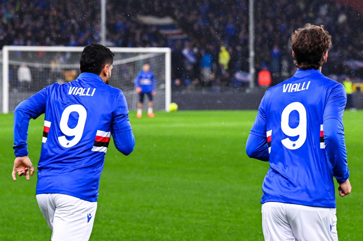 eireguide's tweet photo. A lovely gesture from his old club Sampdoria as each of the players wore Gianluca Vialli's number 9 jersey during the warmup before their game with Napoli today. ๐ฎ๐น #RIPVialli https://t.co/toN2hApIks