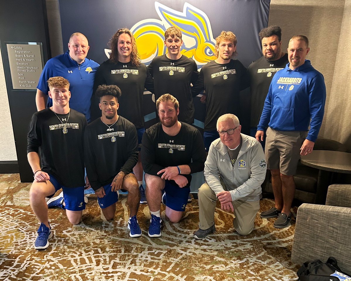 TravisBOUND's tweet photo. Congratulations to South Dakota State on winning the D1-FCS national title over rival North Dakota State, including the former Wisconsin players and coaches for the Jacks. #wisfb https://t.co/ULWvRmwqx3