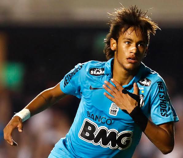 Neymar mostra nova camisa azul do Santos no Twitter - OFuxico -  madhavfluid.com