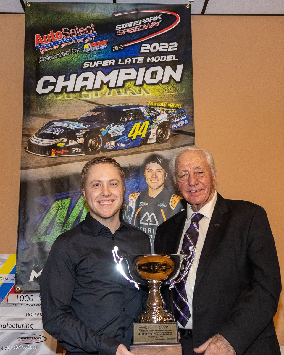 JustinMondeik44's tweet image. Had a great time at the @SPSRaces banquet last night celebrating our 2022 SLM Track Championship! THANK YOU to my family, crew, fans and partners!

@PFCbrakes l #ItsQuicker
@TobyRaceProds l #TOBYCar
@WehrsMachine l #BilletTrickery