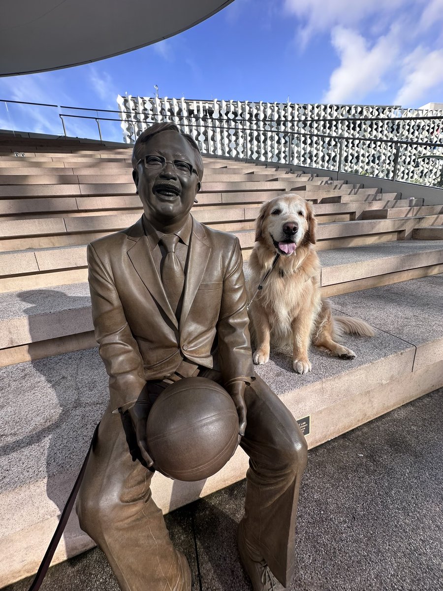 teridelane's tweet photo. Riley Delane this is our friend, the late #mayorEdLee he was the first to believe in our vision to build a dorm for #students who who had unstable housing. He secured a $1.5million anonymous donation so that we could actually get started on our vision! We will forever be thankful https://t.co/Xie3QYapM3