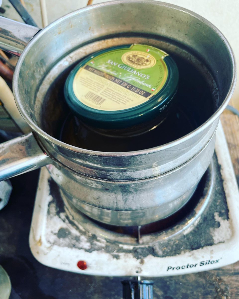 FeinViolins's tweet photo. There are different ways to mark the passage of time. For me, the luthier, one marker is when it's time to replace the (emptied & washed) Marinated Artichoke Hearts glue jar. #Luthier #ViolinMaker #HideGlue #Violin #Viola #Cello #FeinViolins #FineViolins https://t.co/7qk2mxxbgb