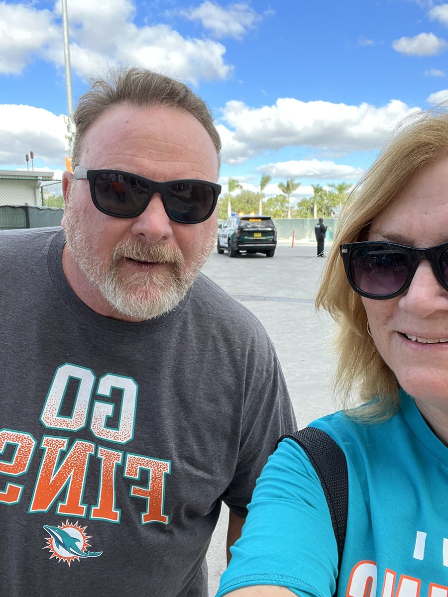 Let’s Go Dolphins!🐬🐬🐬
#FinsUp
