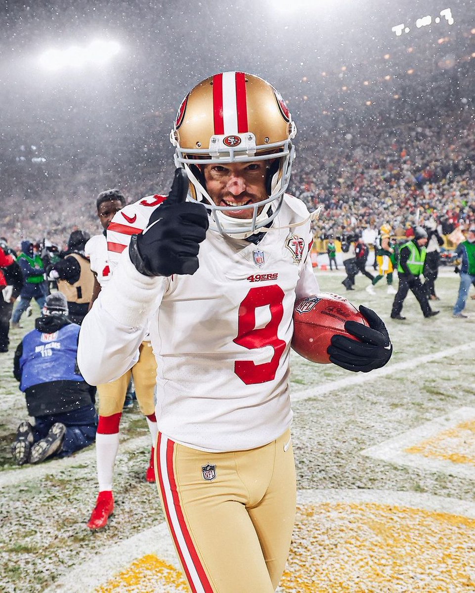 49ers vs. Cardinals today! 🔴🟡 Who's joining us for breakfast and then game day eats? 🙌
#UnderdogsTres