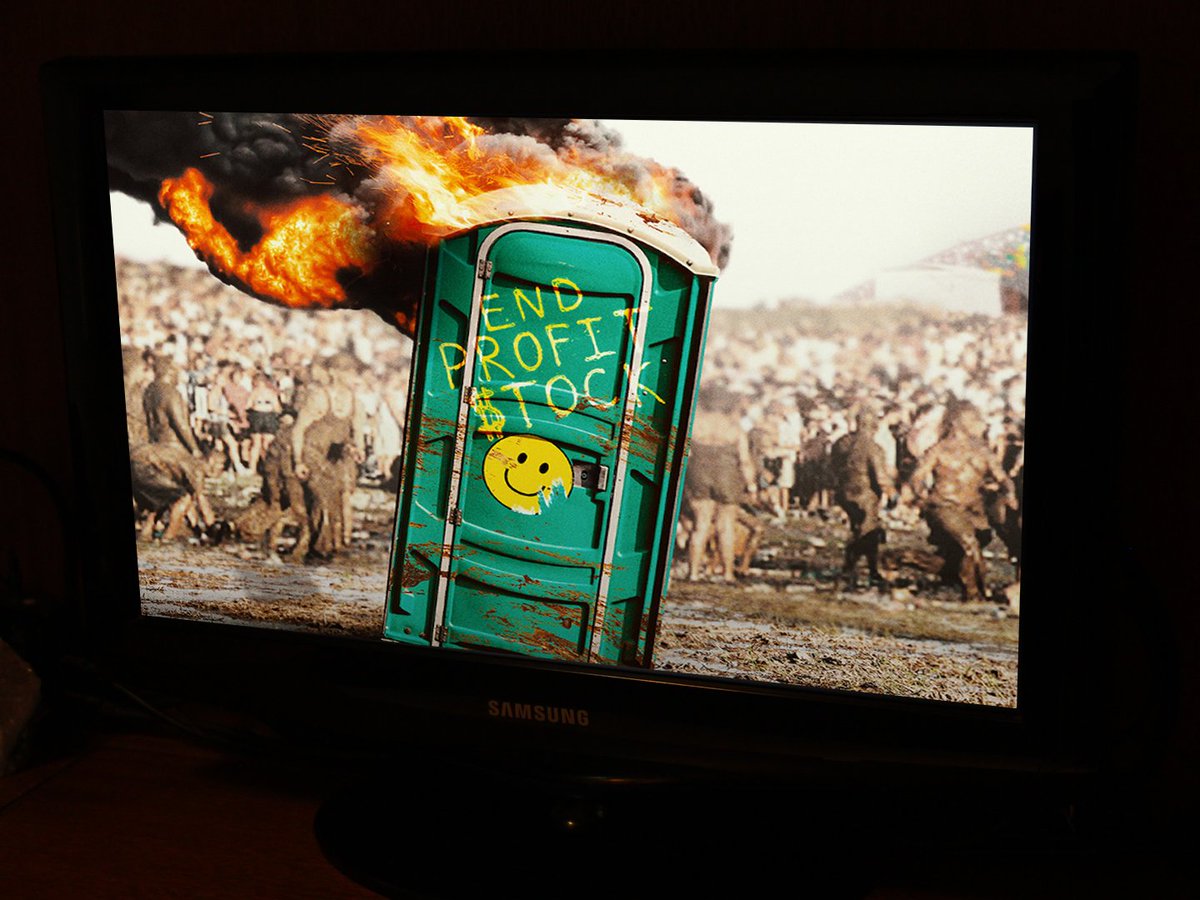 MalignoJr's tweet photo. Acabei de assistir ao #documentario sobre #Woodstock 99 na #Netflix. Algo que os faz pensar sobre qual caminho trilhamos desde 1969 até 30 anos após e depois até hoje, passados mais 24 anos. O que mudou na #cultura, no #comportamento, no #respeito e na #humanidade? #woodstock99 https://t.co/cAurSUzcd6