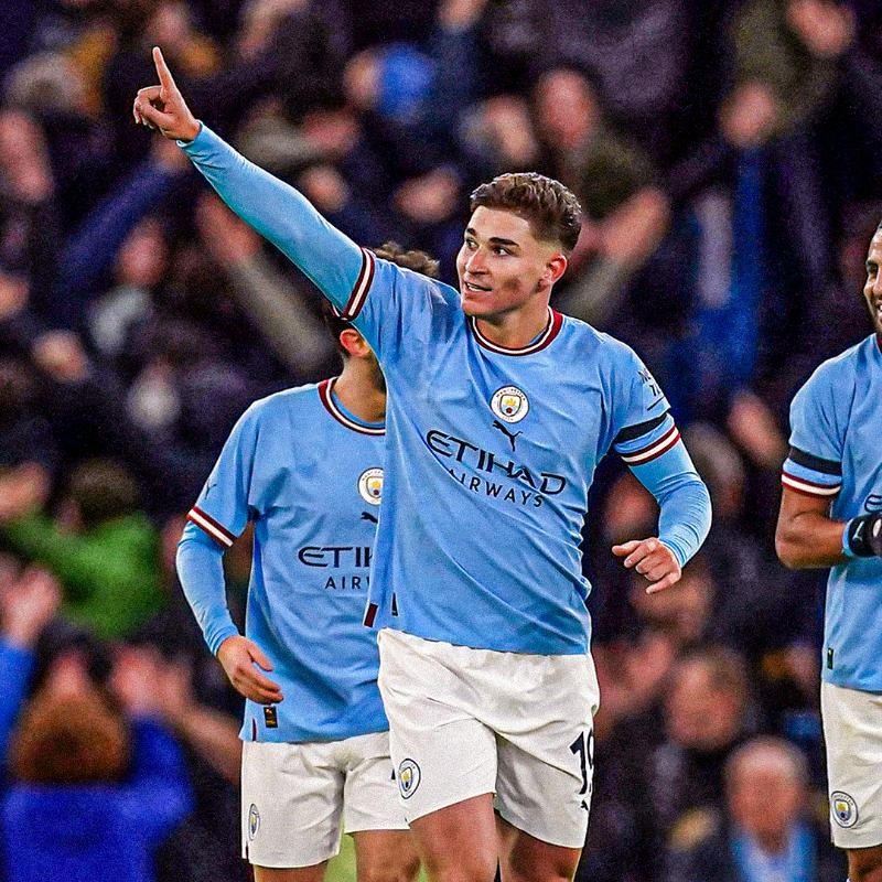 SkySportsNews's tweet photo. Chelsea are dumped out of the FA Cup by a dominant Manchester City.