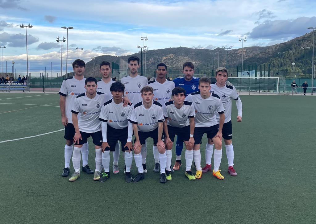 📝 #Filial | Gran victòria del segon equip a Simat de la Valldigna, davant el tercer classificat! Gols de Pablo Alarcón i Pau.
⚽ <a href="/cf_simat/">C.F. Simat</a> 1 - <a href="/ontinyent1931cf/">Ontinyent 1931 CF</a> 2
🏆 #1aRegionalG6 | #Jornada13
📍 Poliesportiu Municipal de Simat de la Valldigna