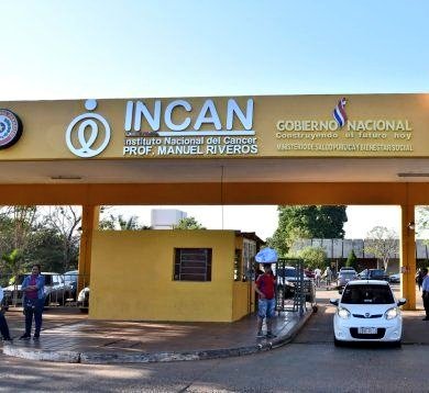 JOSEESCAURIZA's tweet image. Muy linda despedida del Gobierno que se va.
Recortaron 12 millones de dólares para el INCAN, le sacan dinero a la gente que tiene cáncer. Es realmente criminal.