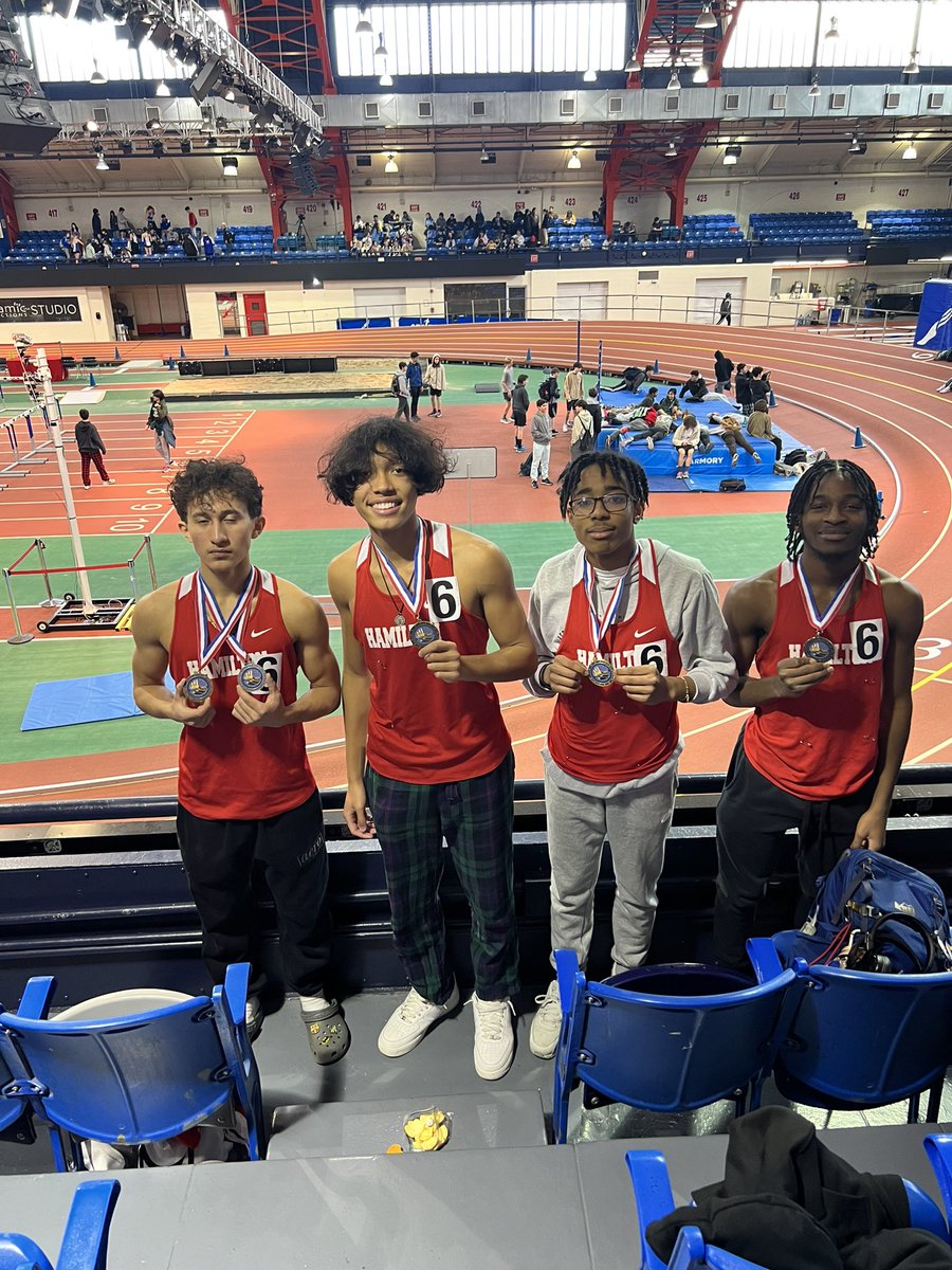 League champions, along with the Hamilton 4x4 record! Congrats to our boys!