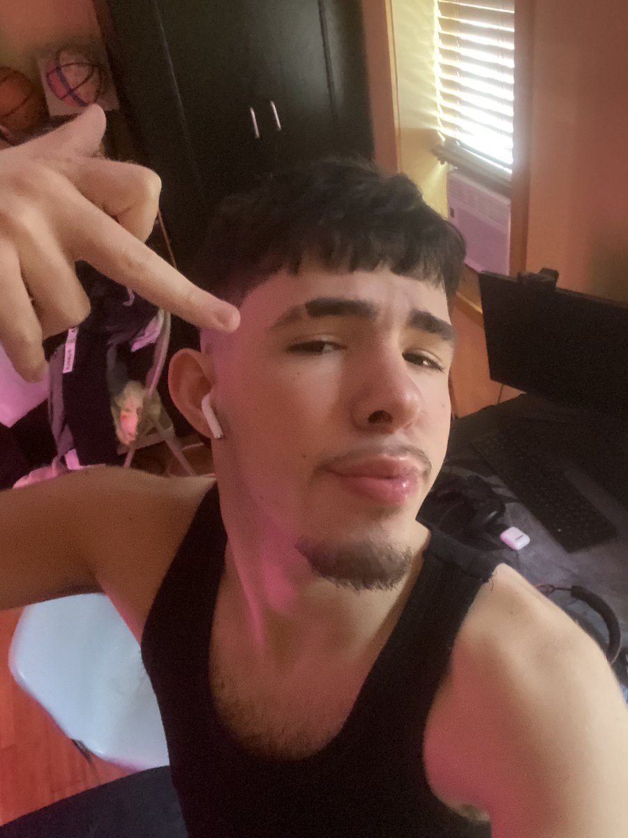 xMattdaGreat🖤 on Twitter "You think I could pull a big booty Latina?"