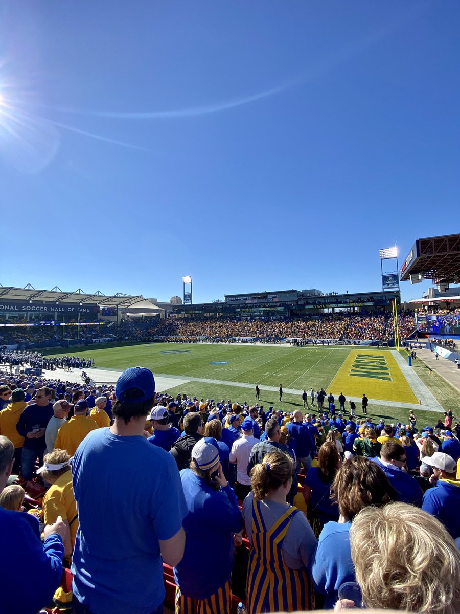 NoemJeremy's tweet photo. It’s 12:48… and NDSU still sucks #GoJacks #FCSChampionship https://t.co/id11i1GAuN