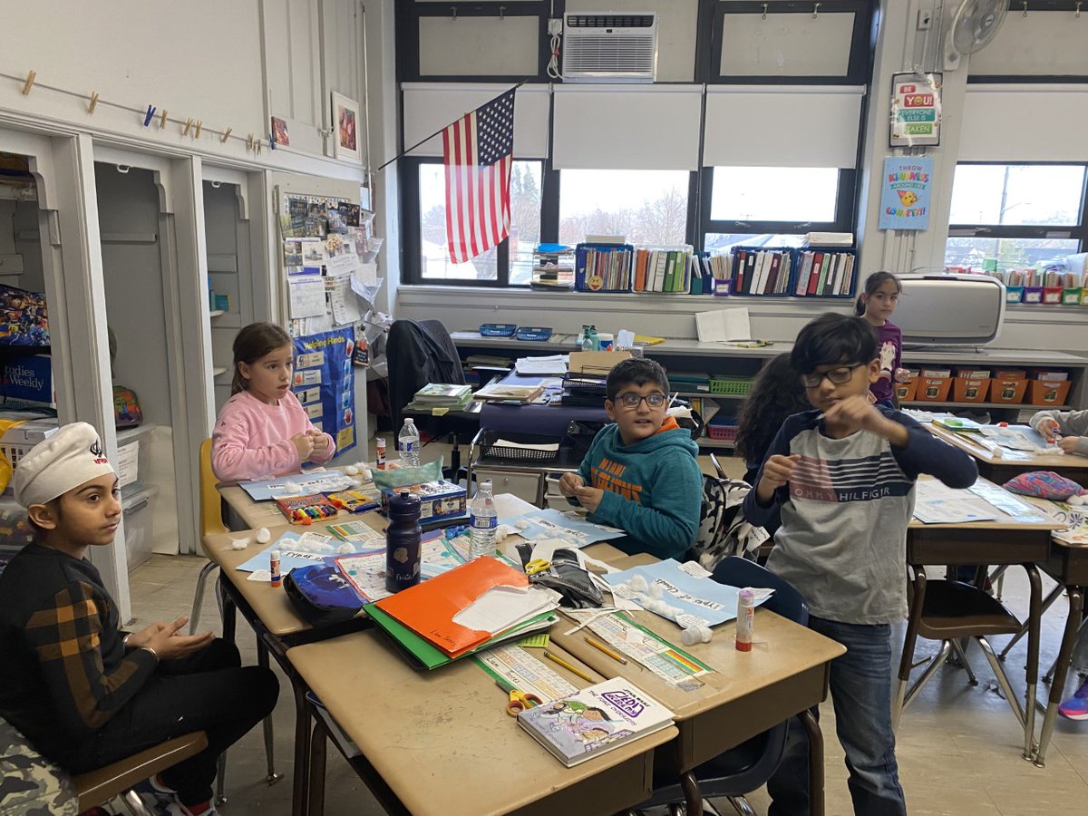 CSMrsSeaman1's tweet photo. Making cotton clouds as part of our weather unit - such a fun Friday! @VS13UFSD @RPeetsButcher #TeamWheeler https://t.co/VQQYVWDLEk