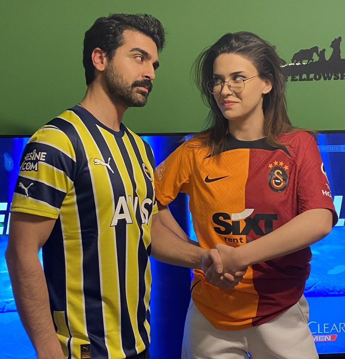 bigaripmecnun's tweet photo. #yavgül #serdev 💙💛❤️
#FBvsGS
Before After https://t.co/tfcX4Cjvar