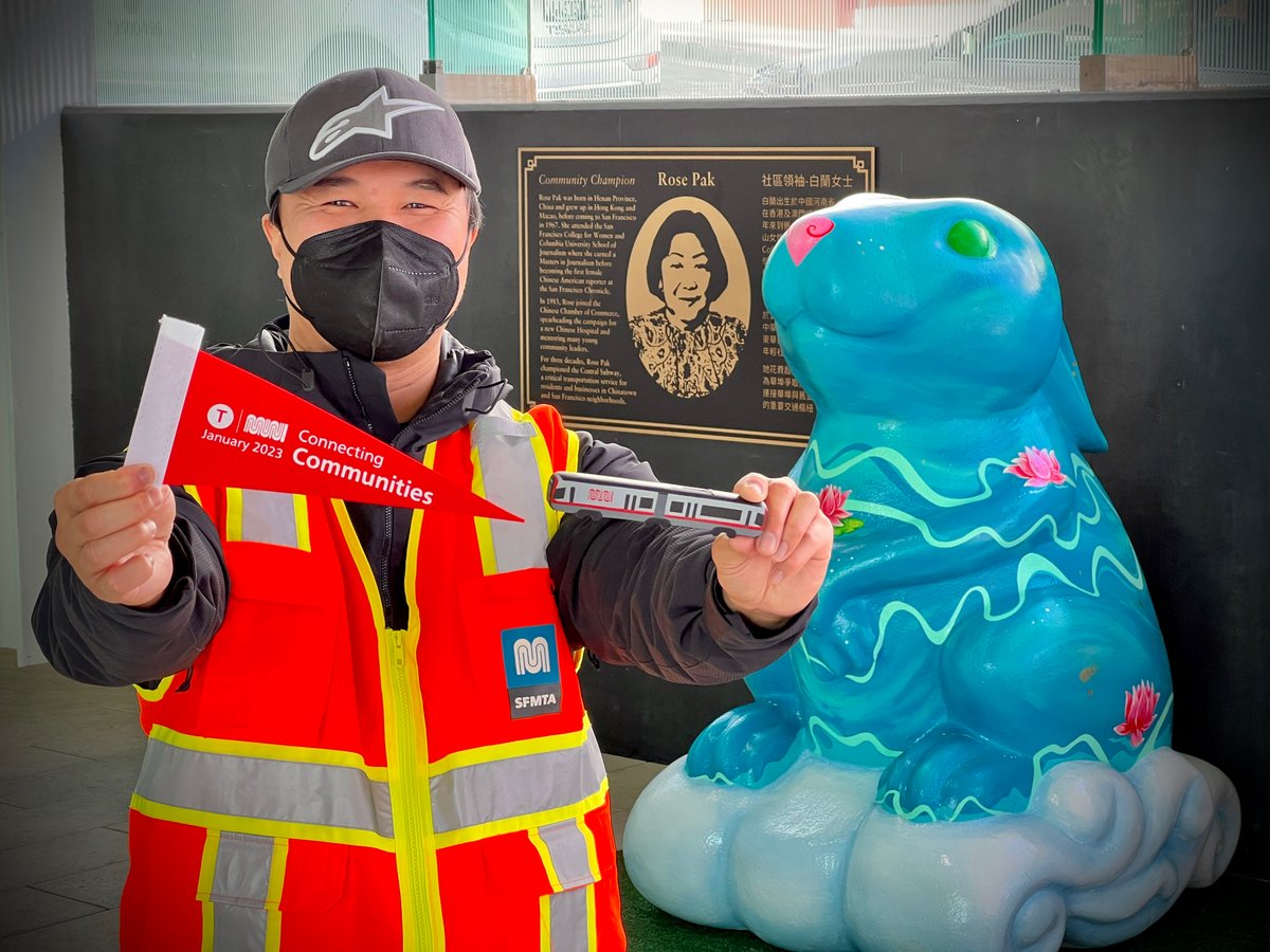 chineseparade's tweet photo. Itβs Rabbit season! Sunβs out and perfect weather to go hunting. Stop by the new Rose Pak Station to find the Lucky Water Rabbit & snap/post a selfie using #rabbitonparade to enter our photo contest. Little ones with you receive these gifts from SFMTA Ambassadors!
#chineseparade https://t.co/vZe1HMdgmn