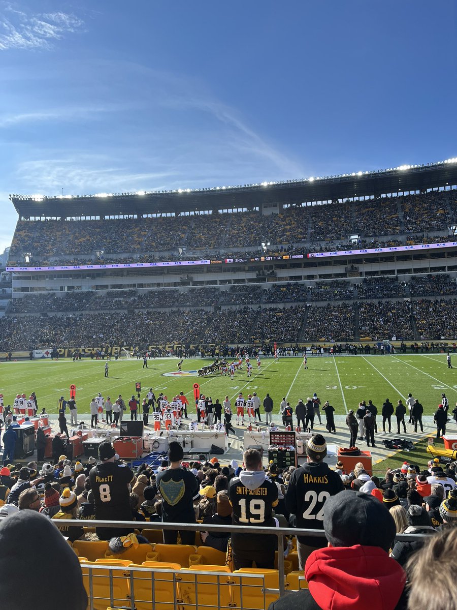 bj_johns's tweet photo. Go Browns! https://t.co/zUiwivyvhj