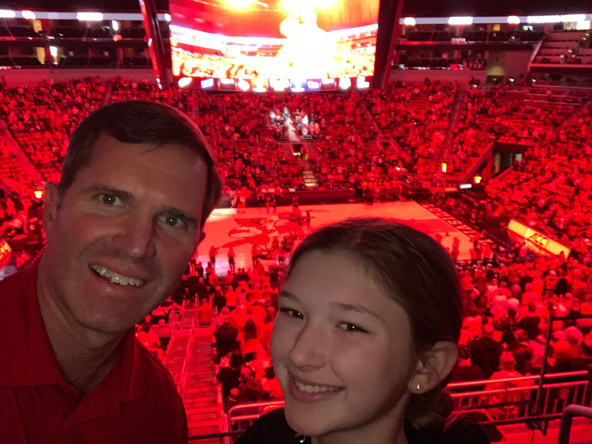 Andy Beshear tweet media