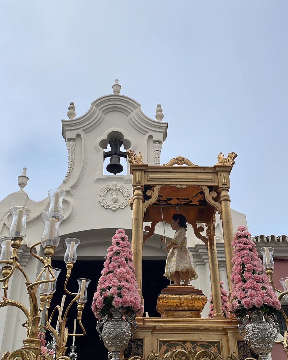 #REPRESENTACIÓN

En el día de hoy, el GJ ha acompañado a los hermanos de la Soledad de Sanlúcar la Mayor en la Procesión de regreso tras la Función Solemne de su titular, el Dulce Nombre de Jesús.

Aprovechamos para agradecer la invitación y su amabilidad en el trato recibido.