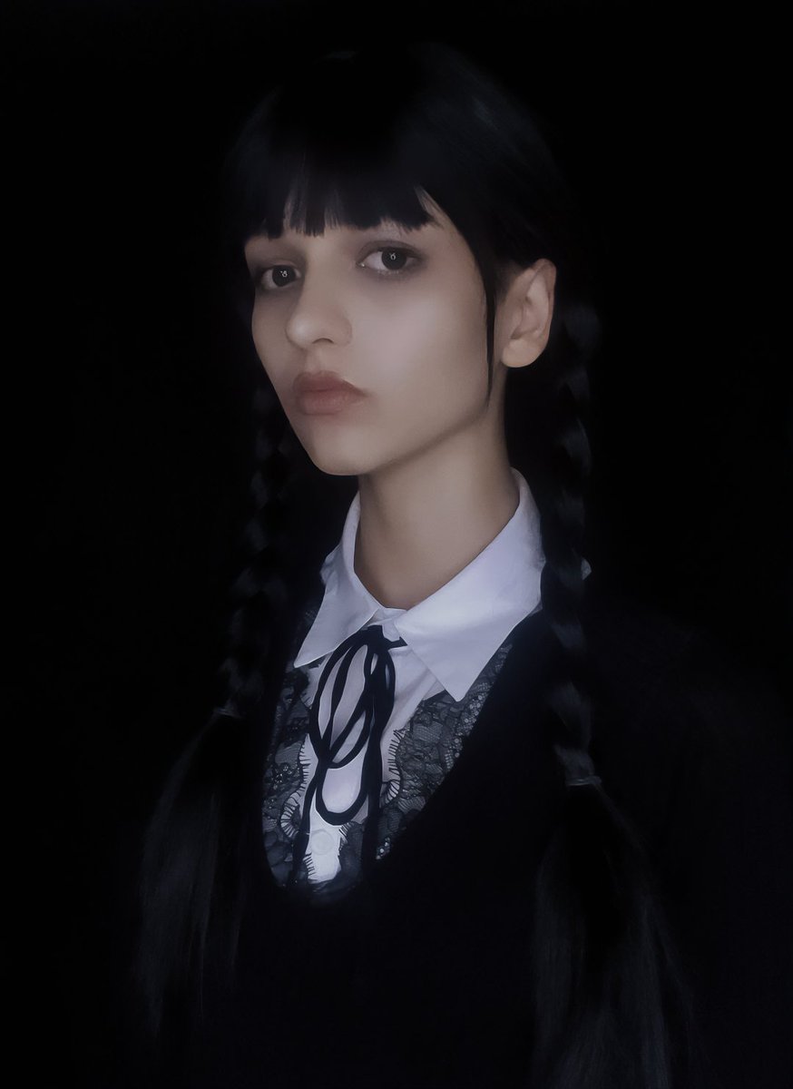 I actually really like Wednesday on me... I should take some better photos at a graveyard maybe 🤔

#cosplay #germancosplay #cosplaygirl  #germancosplay #darkacademia #altgirl #gothgirl #addamsfamily #wednesdaycosplay #wednesdayaddams #addamsfamilycosplay #wednesdayaddamscosplay