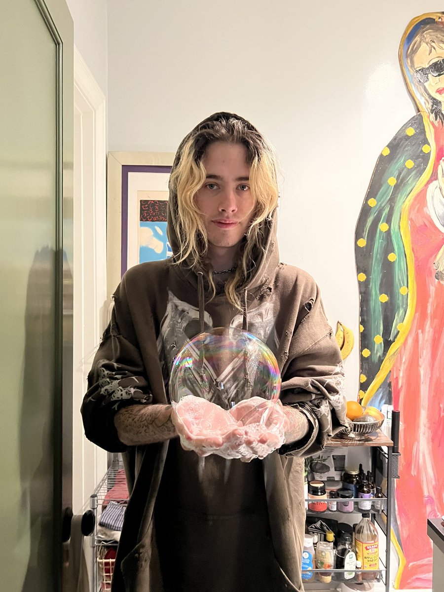 royalandtheserp's tweet photo. he read my future turns out im that bitch https://t.co/O41bxqH8qw