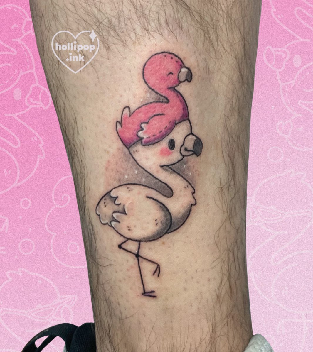 AboveColin's tweet image. Mijn eerste tattoo, matchende met @BenBillyKwijt !

Flamingo voor de squad &amp;amp; de flamingomuts (Vladi) voor de festivalfriends 🦩