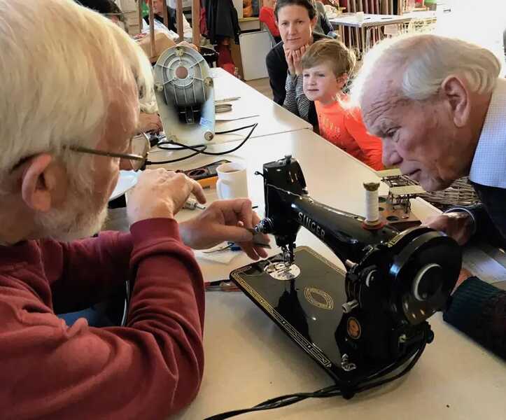 There’s a repair cafe Sat 14 Jan @ Christ Church, 16 Montpelier BS23 2RH from 1000 - 1230hrs if you have anything that needs fixing or repairing 😃🧵🪡🛠🪛💚♻️ They are short on experts for electronic items if any volunteers are available? Westonrepaircafe@gmail.com for info.