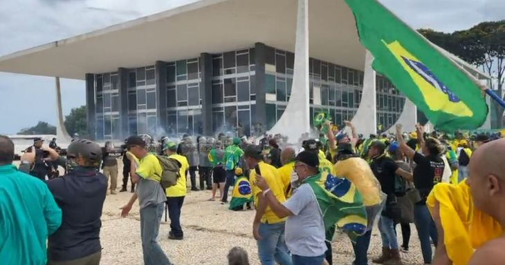 Repudiamos el intento de Golpe de Estado de Brasil. La derecha Bolsonarista no quiere dejar gobernar a #Lula. #DemocraciaEnBrasil