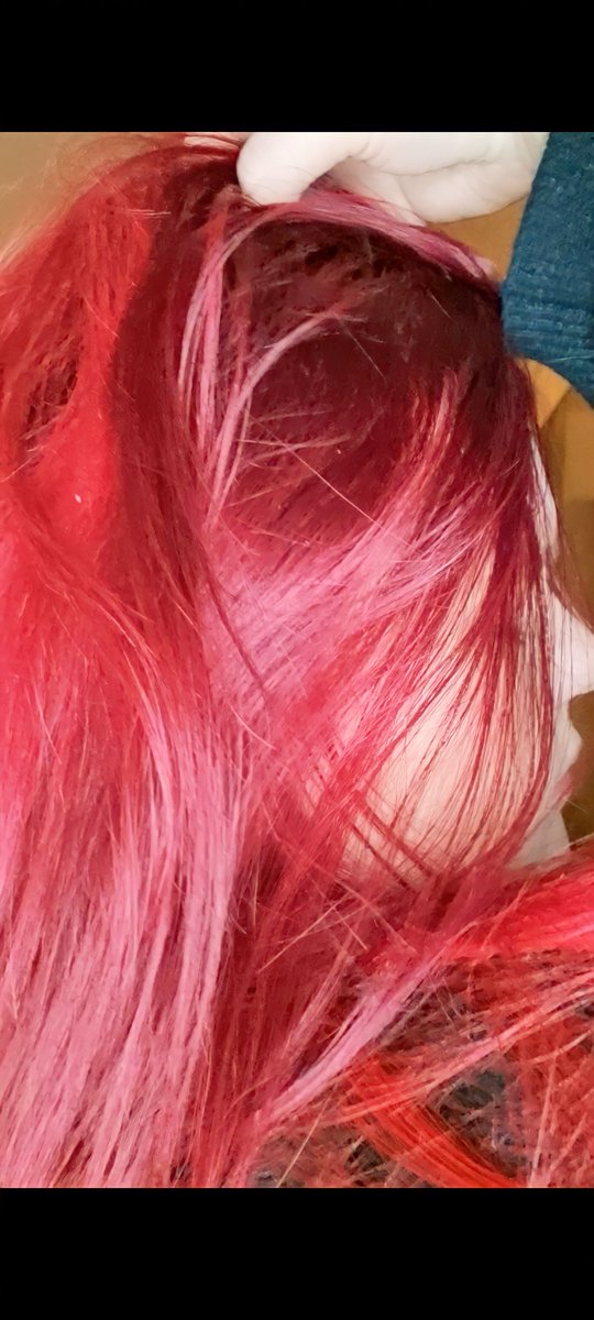Momo310792's tweet photo. Your red hair is the crown that makes you the queen you are x https://t.co/2ytQpl7XoA
