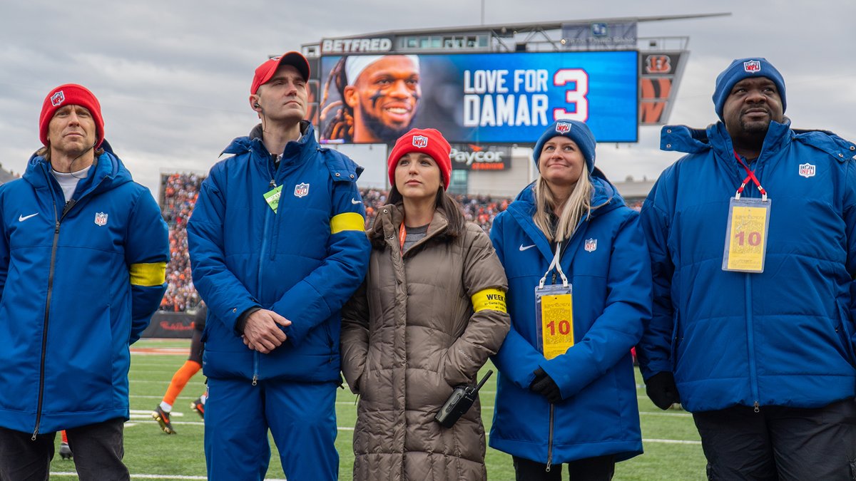 UC Health (@uc_health) on Twitter photo Our on-field medical team was honored today for their life-saving response last week.
This is only a portion of the team, as more are serving our community at this very moment.
Learn more about Level 1 trauma center care: uchealth.com/en/media-room/…
<a href="/Bengals/">Cincinnati Bengals</a> | <a href="/BuffaloBills/">Buffalo Bills</a> Our on-field medical team was honored today for their life-saving response last week.
This is only a portion of the team, as more are serving our community at this very moment.
Learn more about Level 1 trauma center care: uchealth.com/en/media-room/…
<a href="/Bengals/">Cincinnati Bengals</a> | <a href="/BuffaloBills/">Buffalo Bills</a>