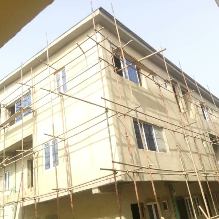 springpraizcon's tweet photo. Kalsi board installation to eaves externally....π·π·π·
#springpraizconstruction
#springpraizconstruct
#kalsiboard
#eave
#externaleave
#Construction
#buildingconstruction
#builder
#buildingconstruction
#buildinginlagos https://t.co/qEPIk6XKkH