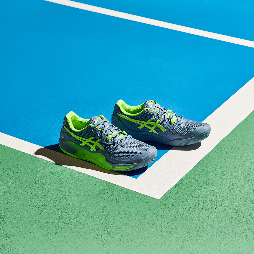 ASICSTennis's tweet photo. Feel profound confidence, as if you anticipate each move in the #GELRESOLUTION 9 - designed to hold your foot firmly and boost your ability to pivot, kick-off and turn. 🎾 ☄️ https://t.co/ydCtw2KK2u